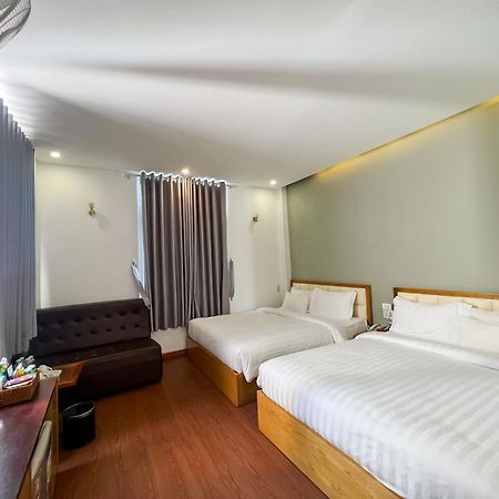 A25 Hotel - 75 Le Thi Hong Gam Cidade de Ho Chi Minh Exterior foto