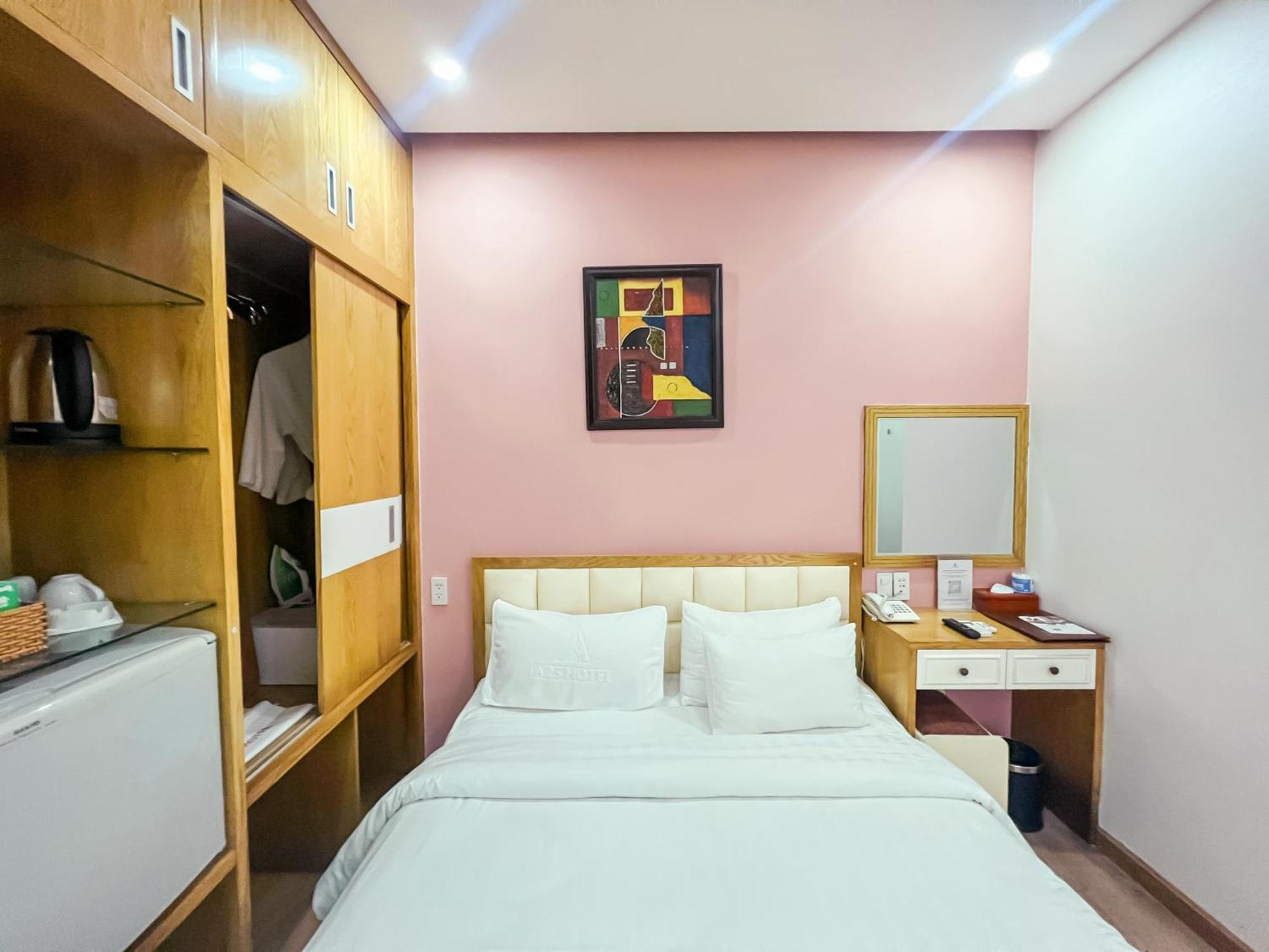 A25 Hotel - 75 Le Thi Hong Gam Cidade de Ho Chi Minh Exterior foto